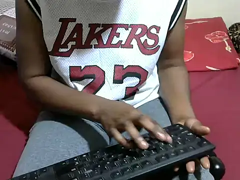 Creamy-Aisha online show from March 2025 12:56:02 PM