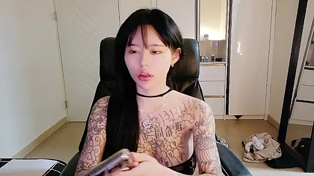 tangju7 online show from December 2025 01:38:02 PM