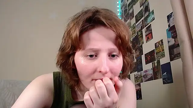 Snapshot of c0ralynx chatting on March 2025 09:52:02 AM c0ralynx online show from March 2025 09:52:02 AM