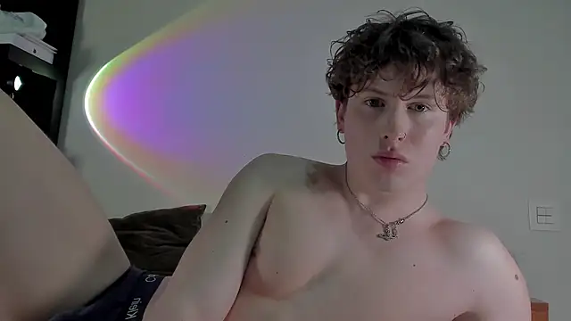 RobFavorite1 online show from March 2025 10:44:01 PM