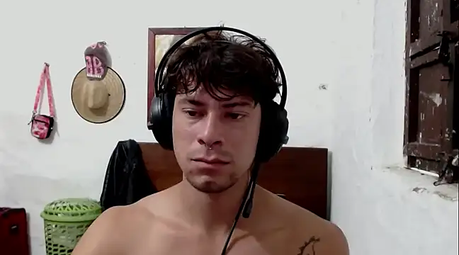 Snapshot of billykink chatting on March 2025 04:01:01 PM billykink online show from March 2025 04:01:01 PM