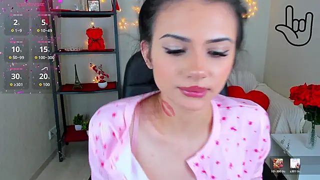 Kitti   online show from May 2026 05:02:02 AM