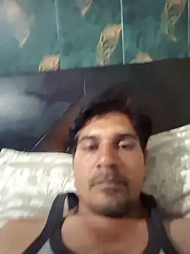 johnny8731 online show from June 2026 05:23:01 PM