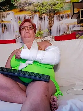 QueenPammy1 online show from February 2025 10:04:02 AM