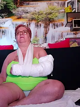 QueenPammy1 online show from March 2025 07:03:01 AM