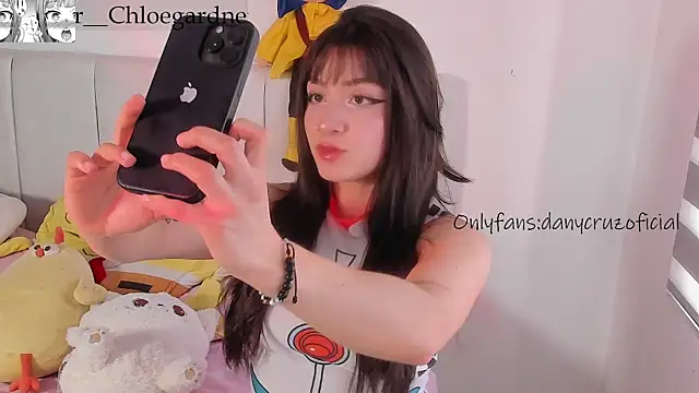 Snapshot of chloee_gardner chatting on October 2025 09:56:01 PM chloee gardner online show from October 2025 09:56:01 PM