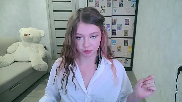 GinnyBlacky online show from August 2026 04:28:01 PM
