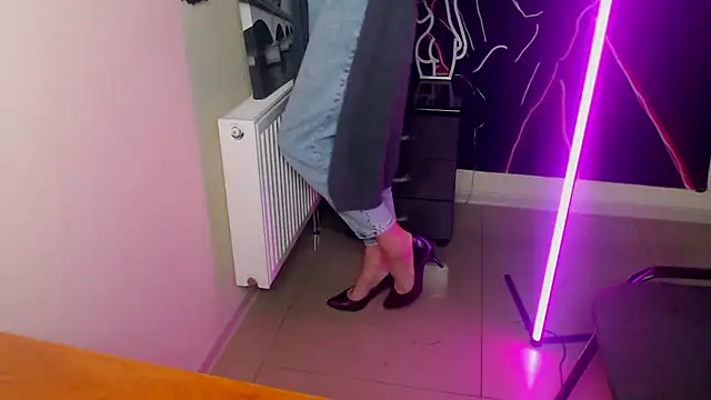 VanessaRey  online show from November 2025 07:01:01 AM