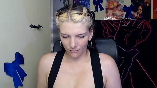 Snapshot of VanessaRey_ chatting on June 2026 07:02:01 AM VanessaRey online show from June 2026 07:02:01 AM