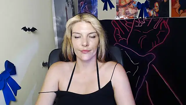 Snapshot of VanessaRey_ chatting on July 2026 06:15:01 AM VanessaRey online show from July 2026 06:15:01 AM