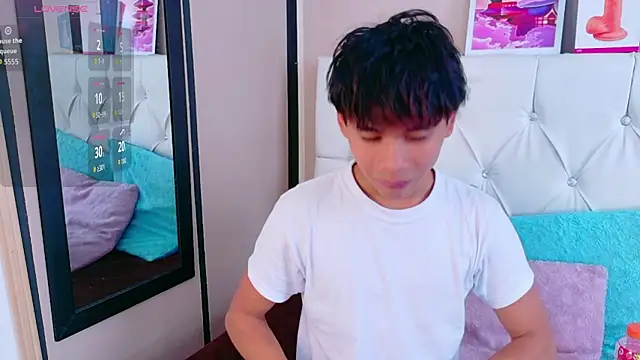Snapshot of Ethan_Westt chatting on June 2026 08:43:01 PM Ethan Westt online show from June 2026 08:43:01 PM