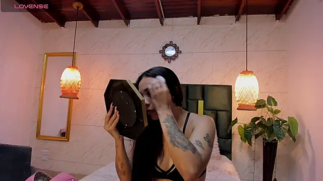 Danna williamss online show from September 2025 12:08:02 PM