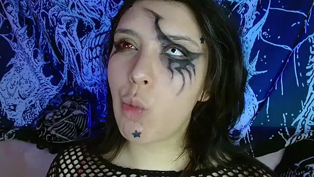 mikaskullcs online show from October 2025 08:42:01 PM