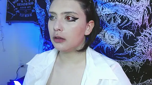 mikaskullcs online show from March 2026 10:07:01 PM