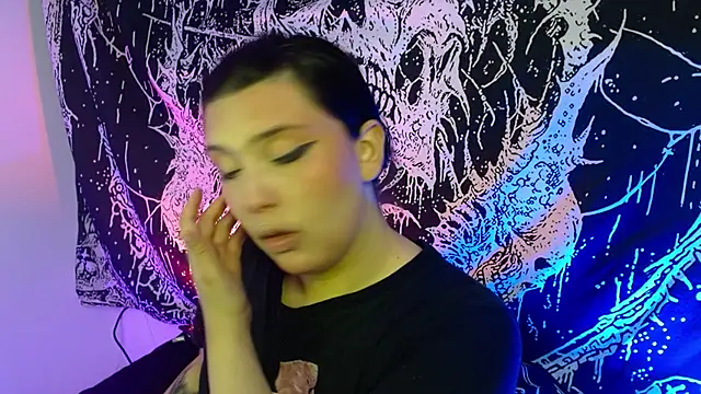 mikaskullcs online show from April 2026 09:59:02 PM