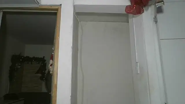 Amadamilf1980 online show from December 2025 01:18:02 PM