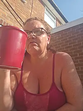 MissQueenBeex online show from June 2026 08:08:01 AM