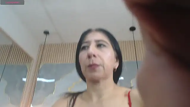 nei girl online show from December 2025 11:41:02 AM