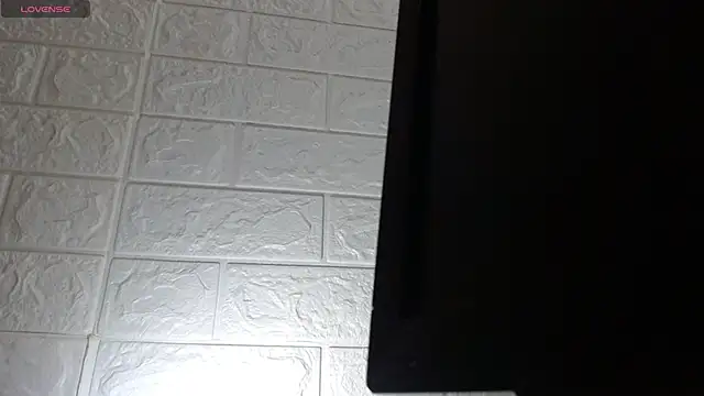 nei girl online show from February 2026 11:50:01 AM