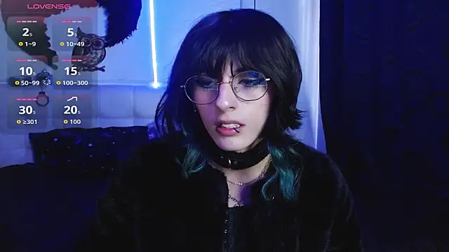 goth minerva online show from September 2025 01:46:01 PM