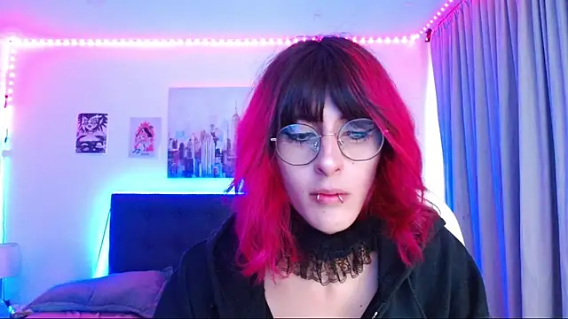 goth minerva online show from November 2025 01:11:02 PM