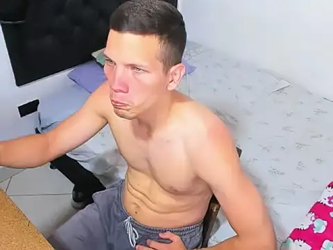 Snapshot of kevinkewman chatting on February 2026 10:03:02 AM kevinkewman online show from February 2026 10:03:02 AM