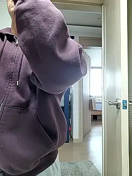 woonee827372 online show from November 2025 03:07:01 AM