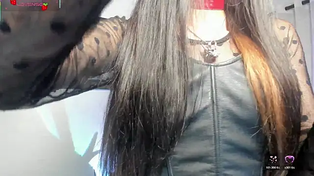 Snapshot of Laila_Angels chatting on May 2026 02:18:01 AM Laila Angels online show from May 2026 02:18:01 AM
