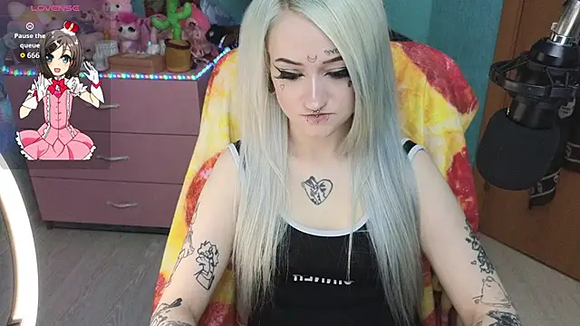 Snapshot of Manuela_unicorn chatting on April 2026 08:34:01 PM Manuela unicorn online show from April 2026 08:34:01 PM