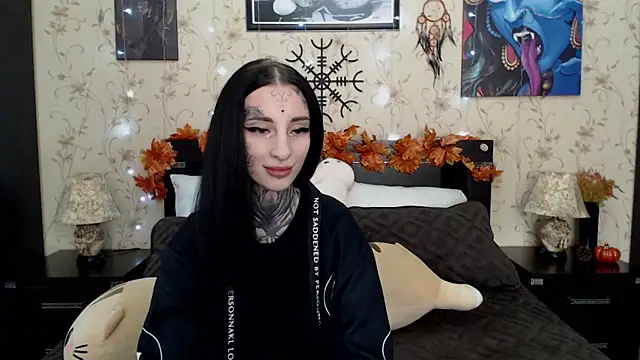 Velvetbat online show from October 2025 07:05:02 AM