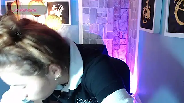 Fiorellaa delsd online show from September 2025 03:12:01 PM