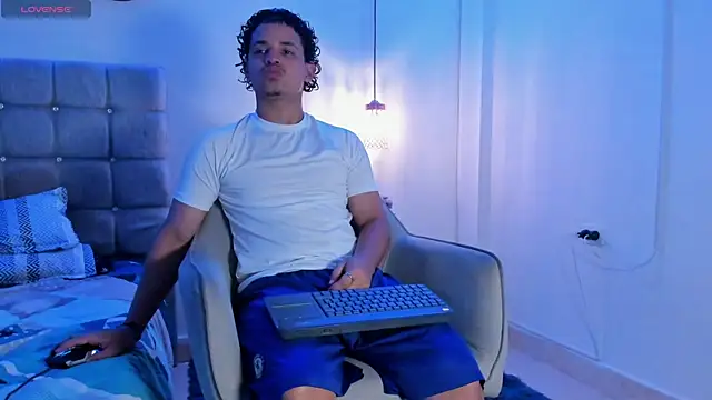 samxx muscle online show from September 2025 01:44:02 PM