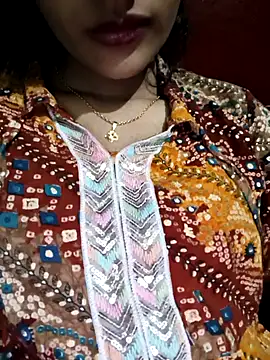 Eshwari Chopra online show from November 2025 05:02:01 PM