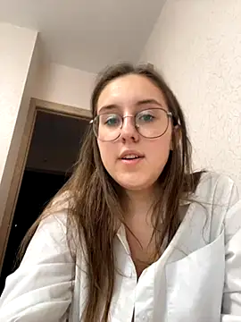 Vviikkssiikk online show from September 2025 02:32:01 PM