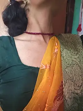 Eshna Dabral online show from October 2025 01:45:01 PM