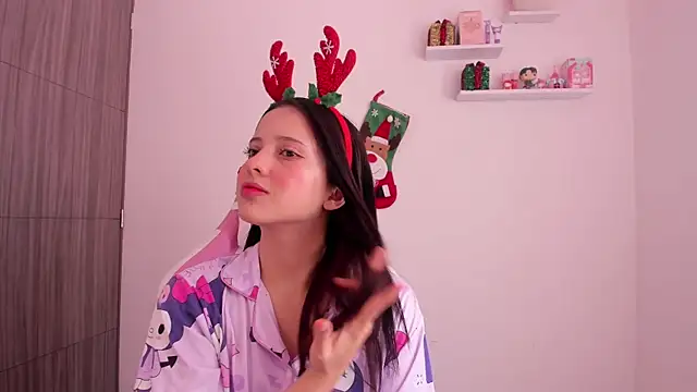 ImBunnyNova online show from December 2025 01:39:02 PM