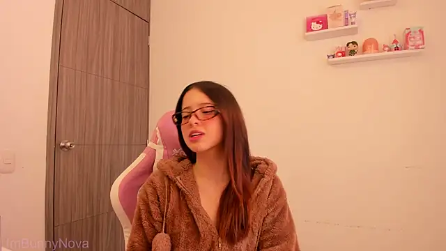 ImBunnyNova online show from July 2026 03:27:02 PM