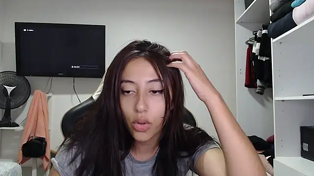 babygirlfree online show from February 2026 06:32:01 AM