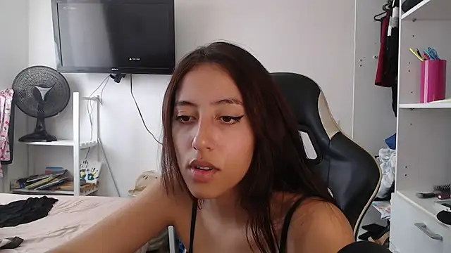 babygirlfree online show from March 2026 05:38:01 PM