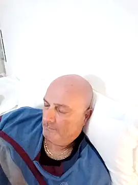 Alexis Bull online show from October 2025 09:23:01 PM