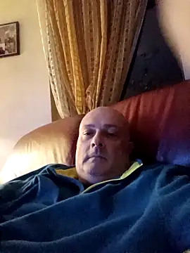 Snapshot of Alexis_Bull chatting on December 2025 12:15:02 AM Alexis Bull online show from December 2025 12:15:02 AM