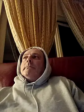 Snapshot of Alexis_Bull chatting on January 2026 11:10:01 PM Alexis Bull online show from January 2026 11:10:01 PM