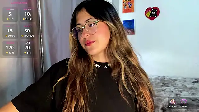 emma  bell  online show from September 2025 07:36:01 PM