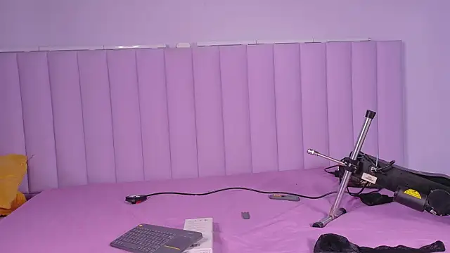 Snapshot of AgataDoll chatting on November 2025 07:49:02 PM AgataDoll online show from November 2025 07:49:02 PM