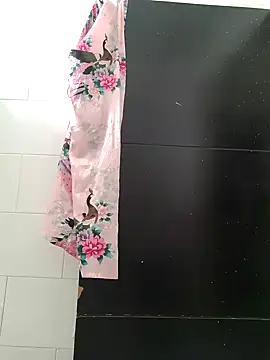 Yuli Mars online show from November 2025 04:07:02 PM