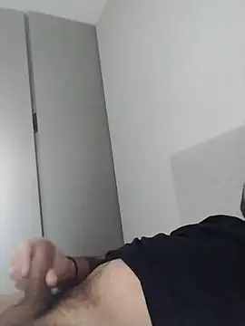 iunutmi online show from November 2025 10:17:01 AM