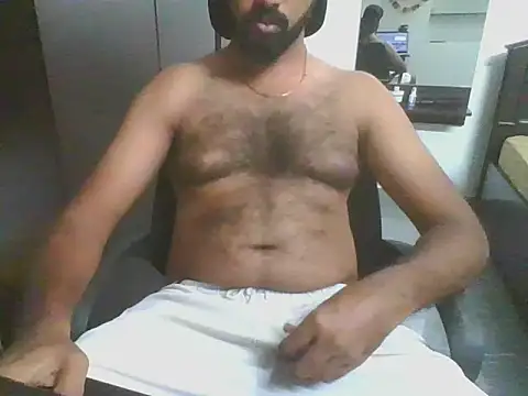 lovelyakash69 online show from February 2026 03:52:02 PM