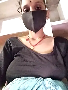 Snapshot of Soniy-Maax chatting on September 2025 06:53:02 PM Soniy-Maax online show from September 2025 06:53:02 PM