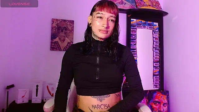SharaRoss1 online show from May 2026 09:13:01 PM