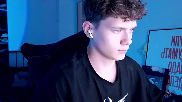 DanyDavis online show from September 2025 10:25:01 PM